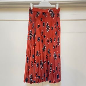 Halogen Pleated Pull-On Maxi Skirt in Floral Print (XS)